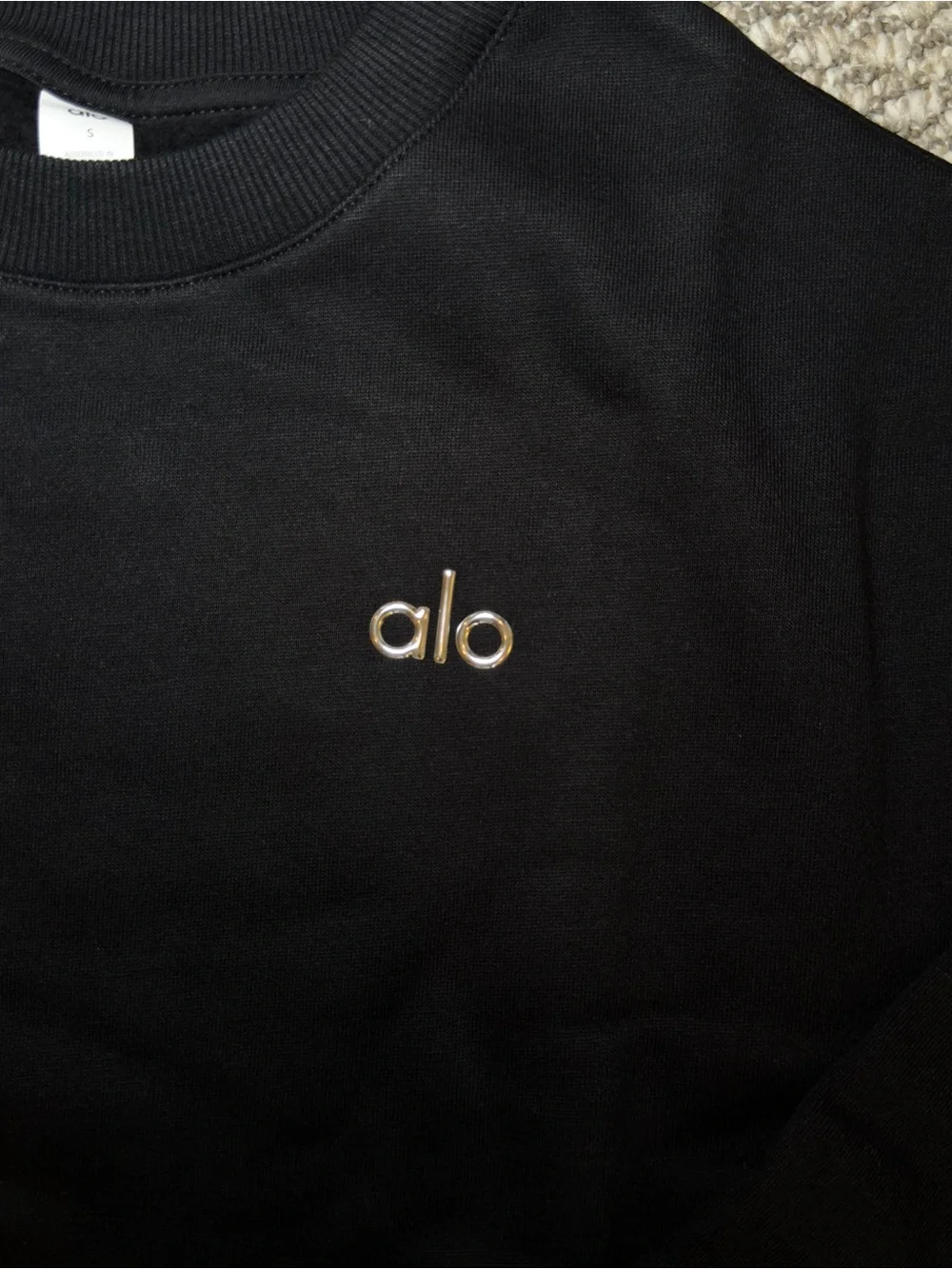 NWT ALO Accolade Crewneck Pullover Size Small